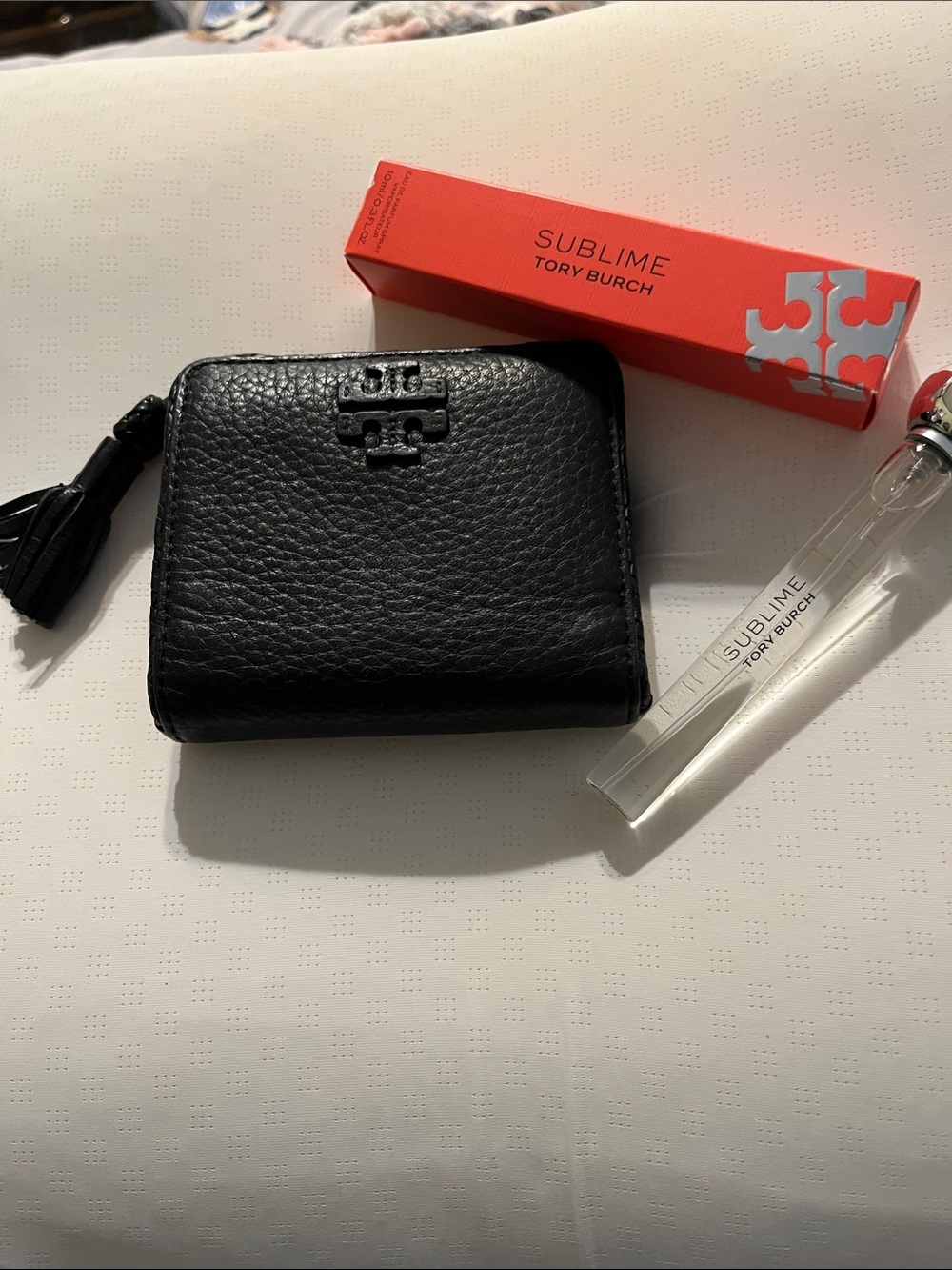 EUC Tory Burch Black Pebbled Leather Tri Fold Wallet with Tassel, Sublime in box